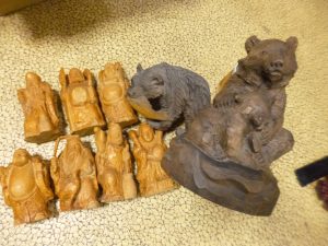 木彫り熊　